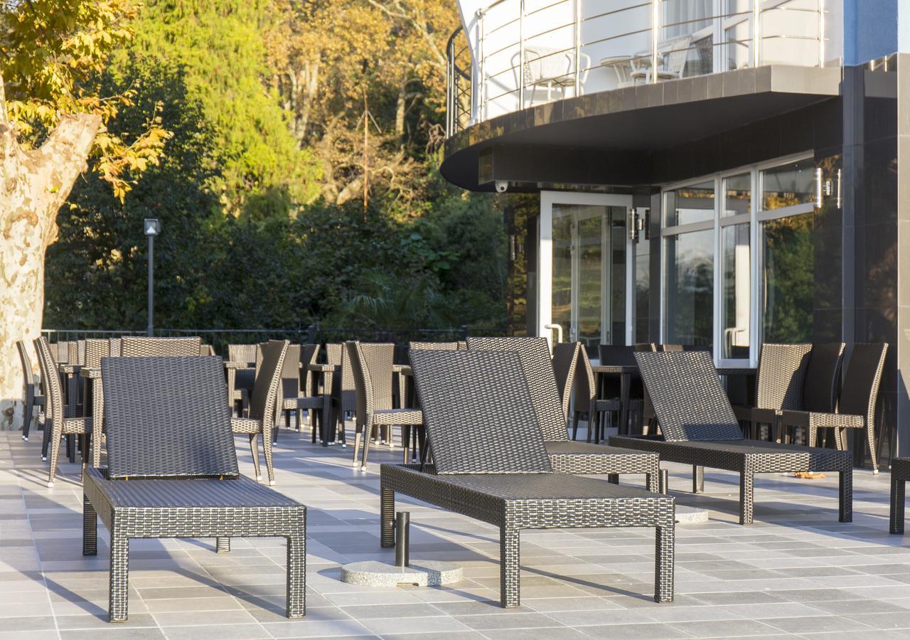 Sunrise Garden Hotel 3* Gagra Esterno foto