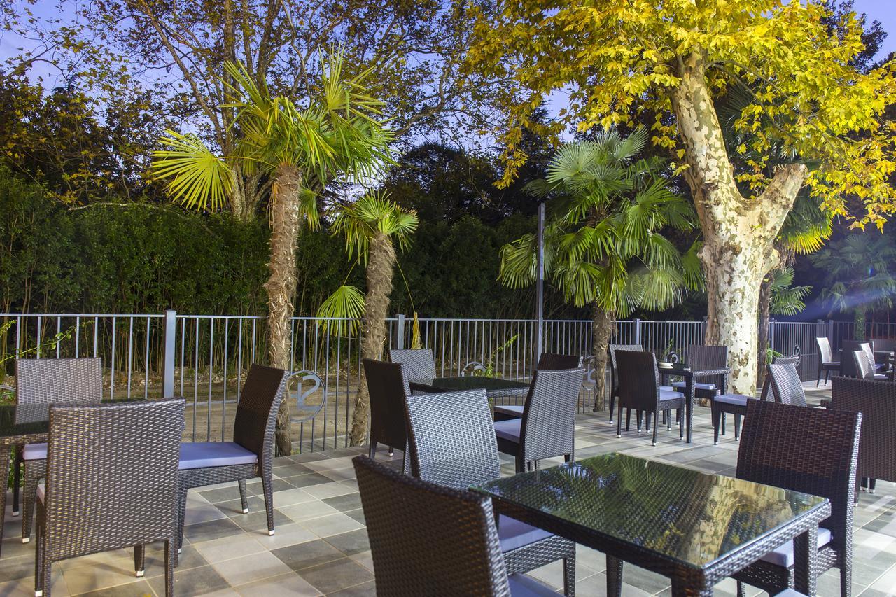 Sunrise Garden Hotel 3* Gagra Esterno foto